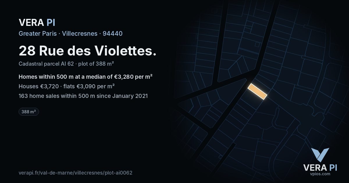28 Rue des Violettes, Villecresnes at night – the plot lit, the parcels around coloured by the prices near them