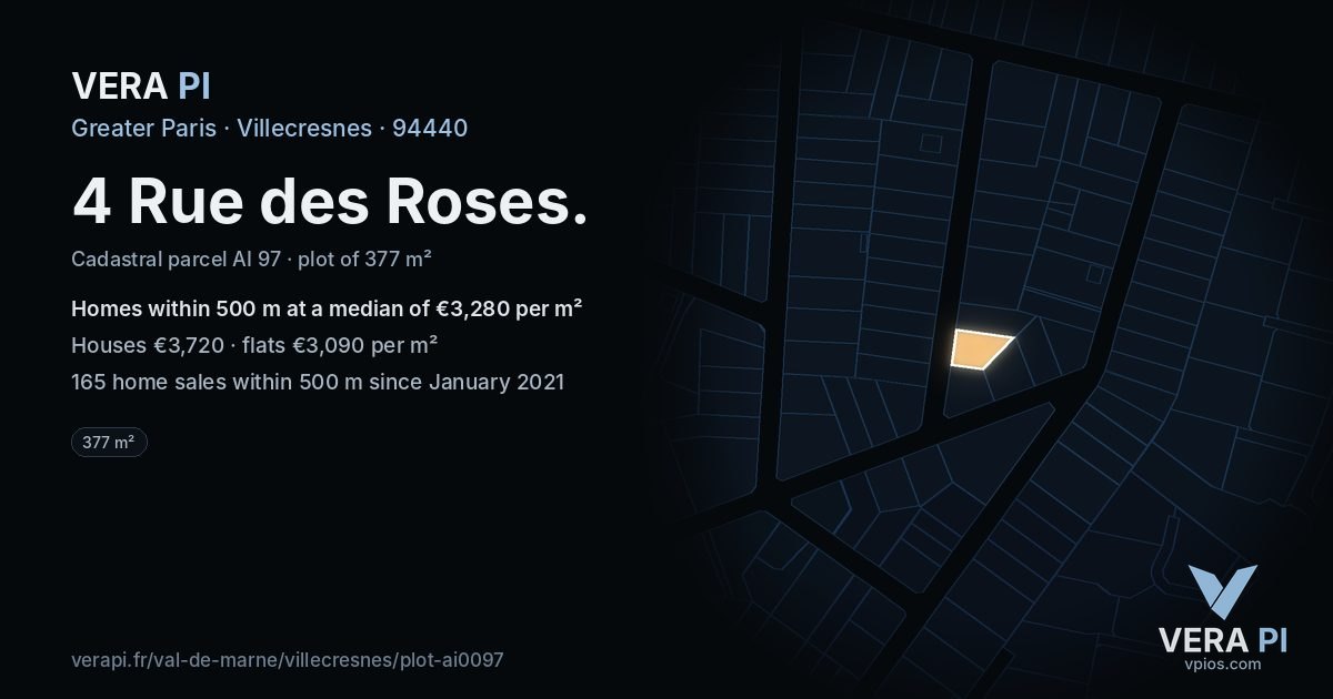 4 Rue des Roses, Villecresnes at night – the plot lit, the parcels around coloured by the prices near them
