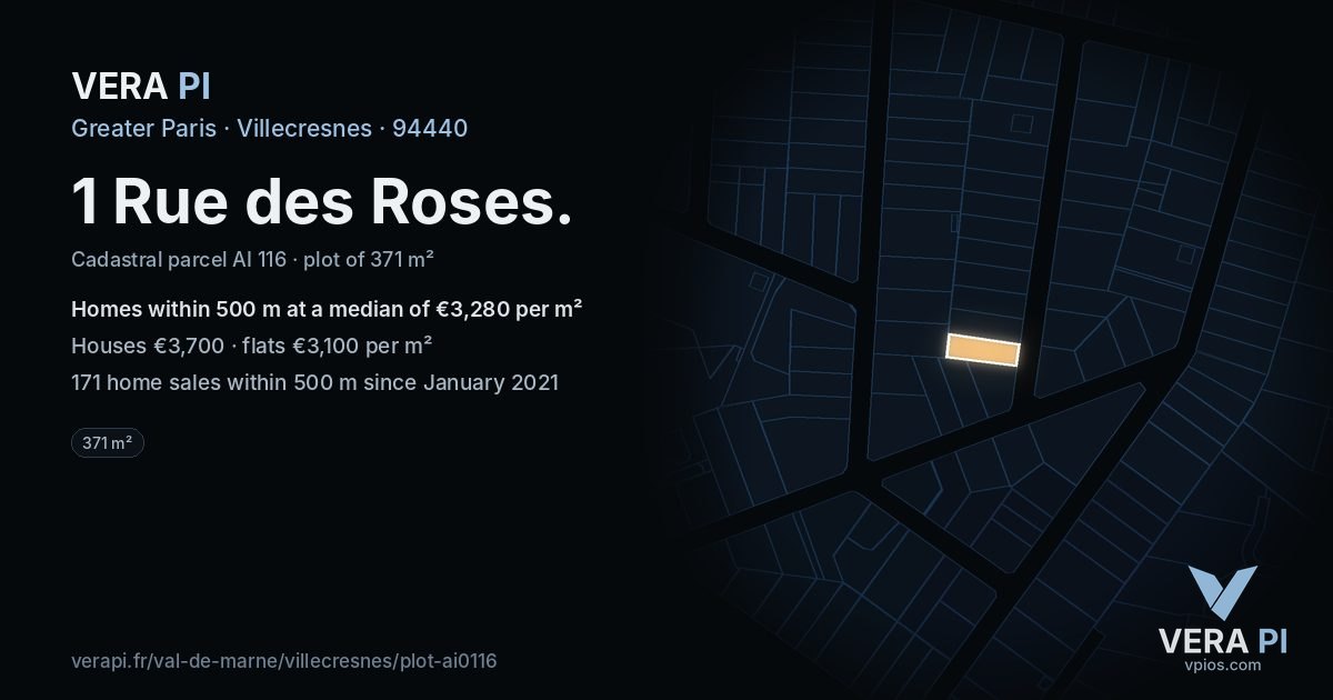 1 Rue des Roses, Villecresnes at night – the plot lit, the parcels around coloured by the prices near them