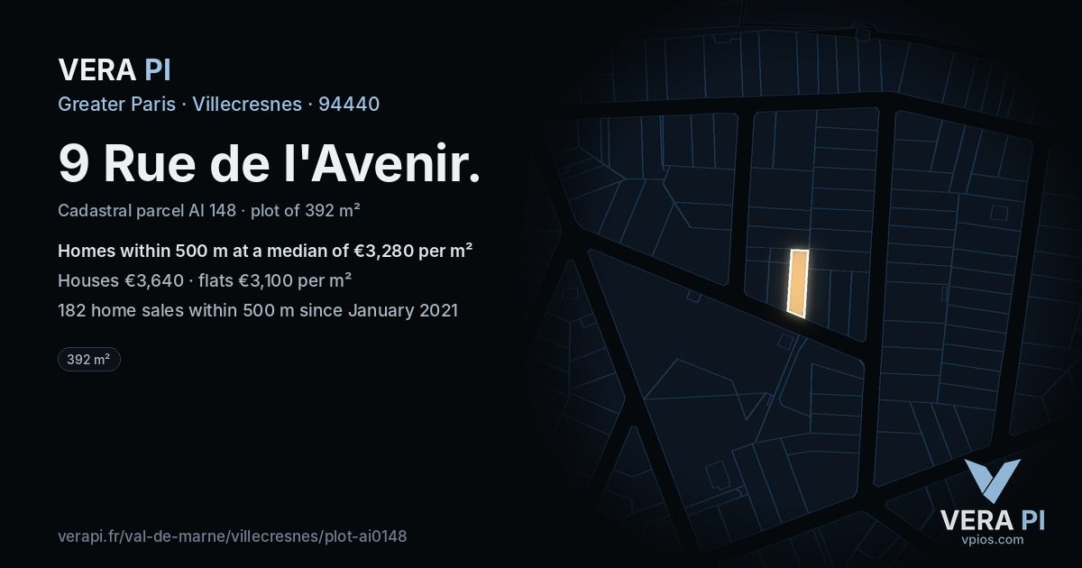 9 Rue de l'Avenir, Villecresnes at night – the plot lit, the parcels around coloured by the prices near them