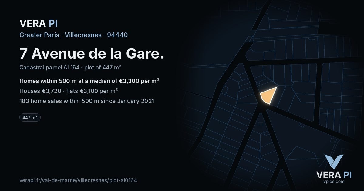 7 Avenue de la Gare, Villecresnes at night – the plot lit, the parcels around coloured by the prices near them