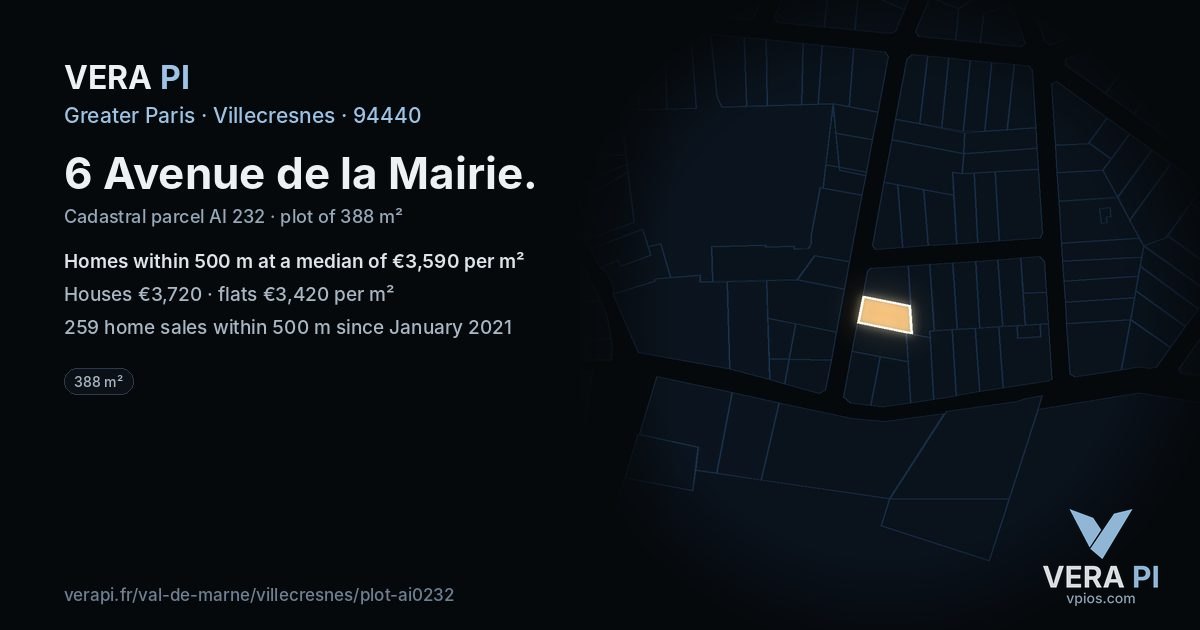 6 Avenue de la Mairie, Villecresnes at night – the plot lit, the parcels around coloured by the prices near them