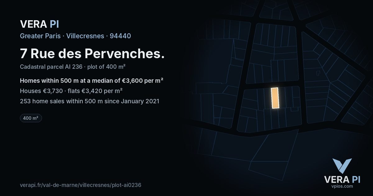 7 Rue des Pervenches, Villecresnes at night – the plot lit, the parcels around coloured by the prices near them