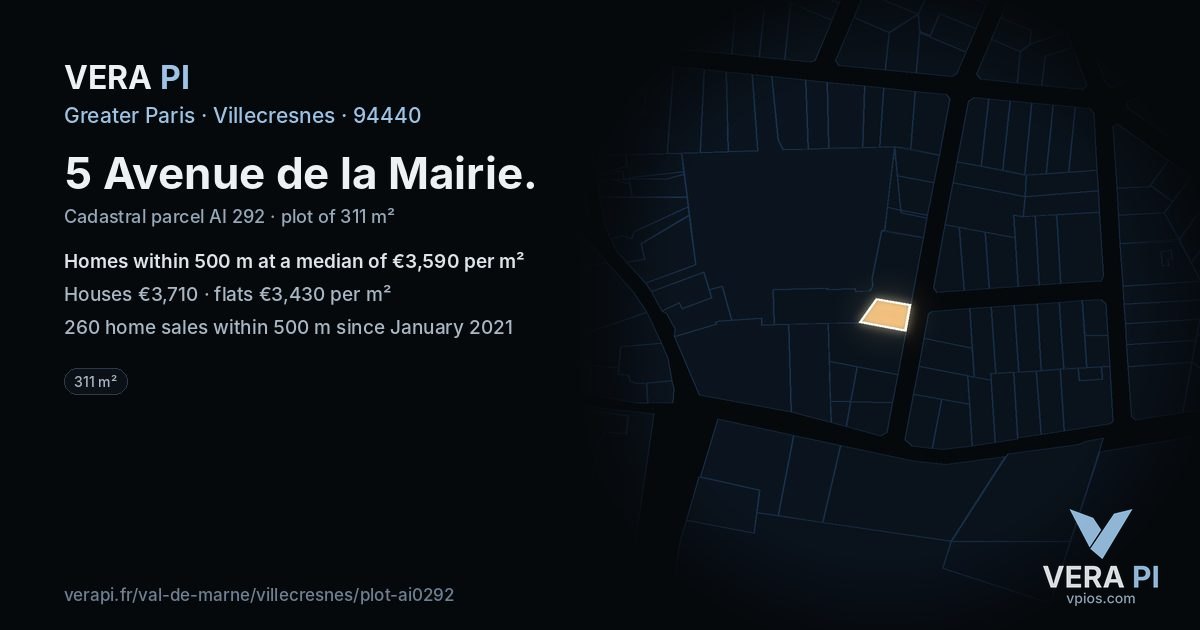 5 Avenue de la Mairie, Villecresnes at night – the plot lit, the parcels around coloured by the prices near them