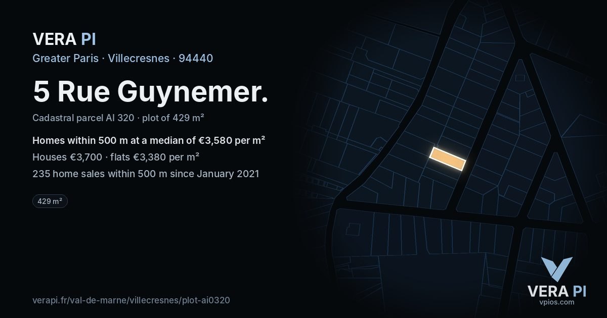 5 Rue Guynemer, Villecresnes at night – the plot lit, the parcels around coloured by the prices near them
