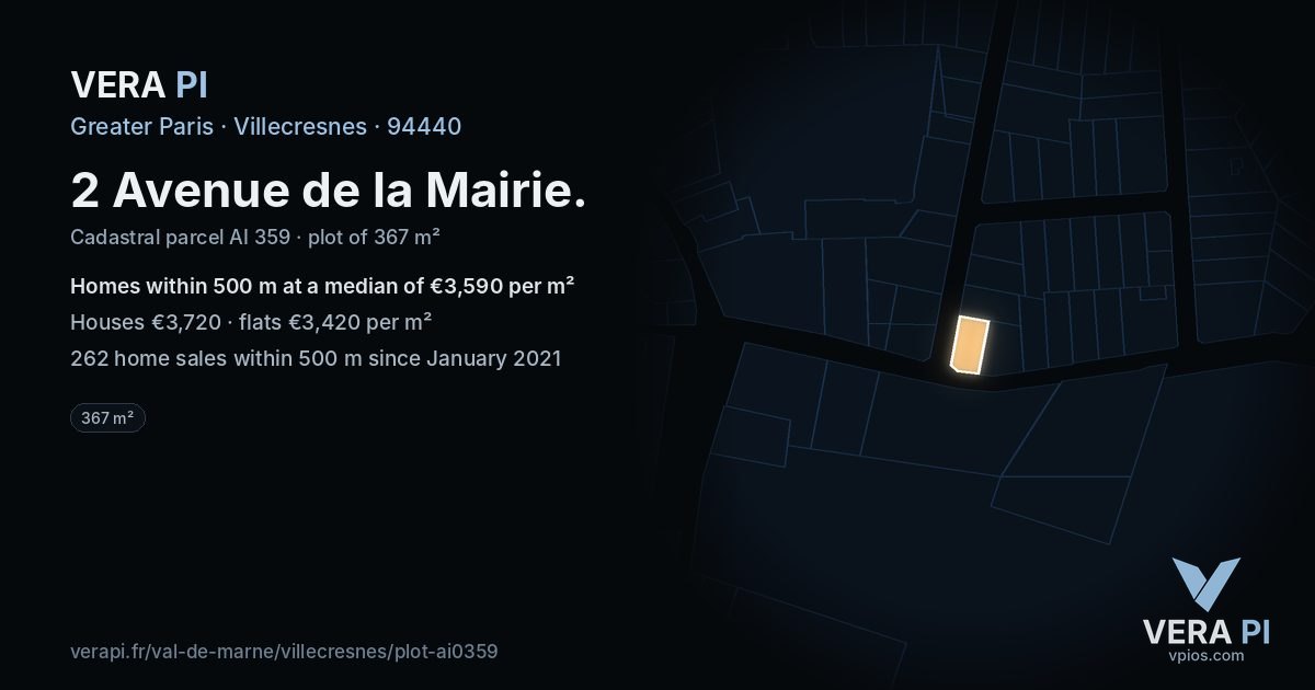 2 Avenue de la Mairie, Villecresnes at night – the plot lit, the parcels around coloured by the prices near them