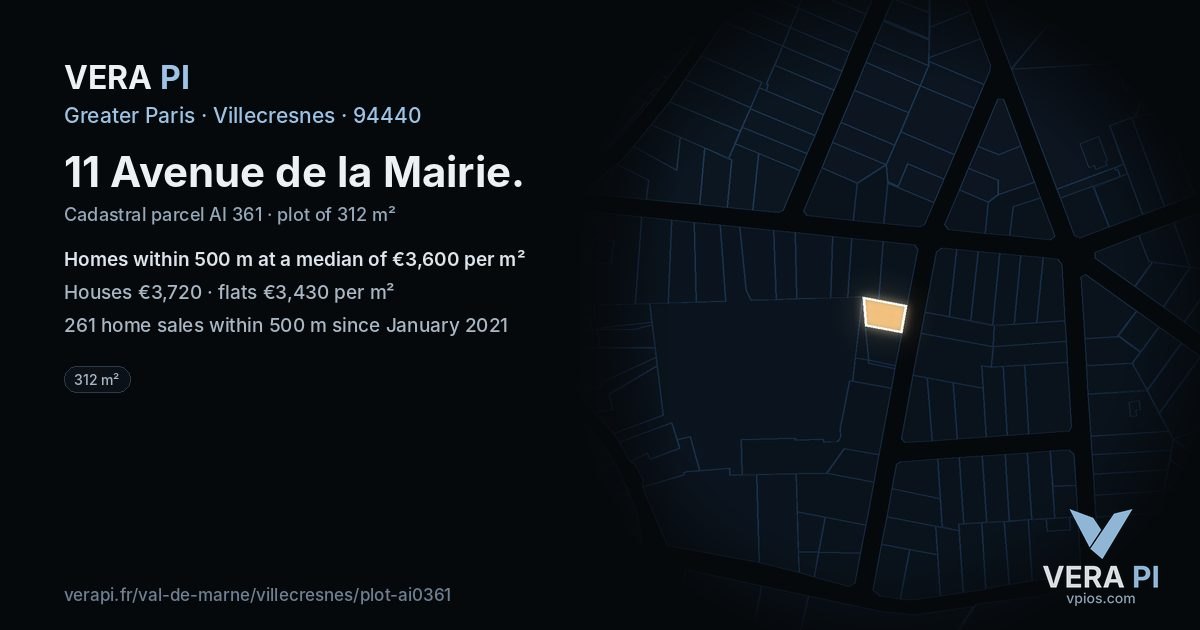 11 Avenue de la Mairie, Villecresnes at night – the plot lit, the parcels around coloured by the prices near them