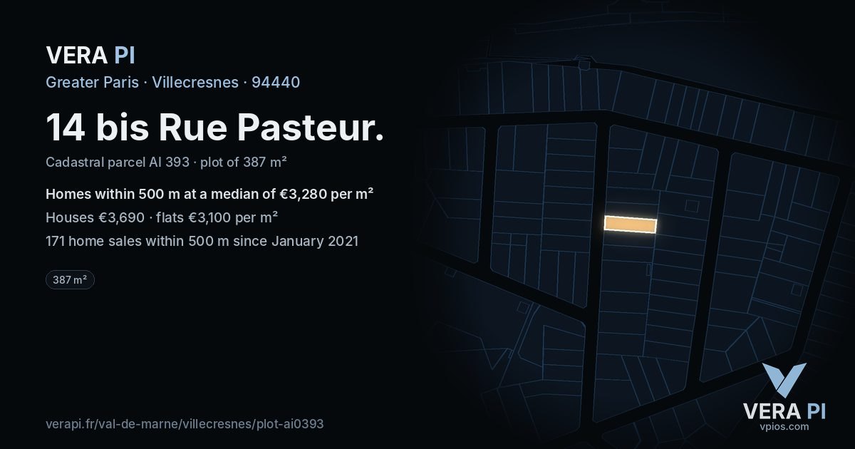 14 bis Rue Pasteur, Villecresnes at night – the plot lit, the parcels around coloured by the prices near them