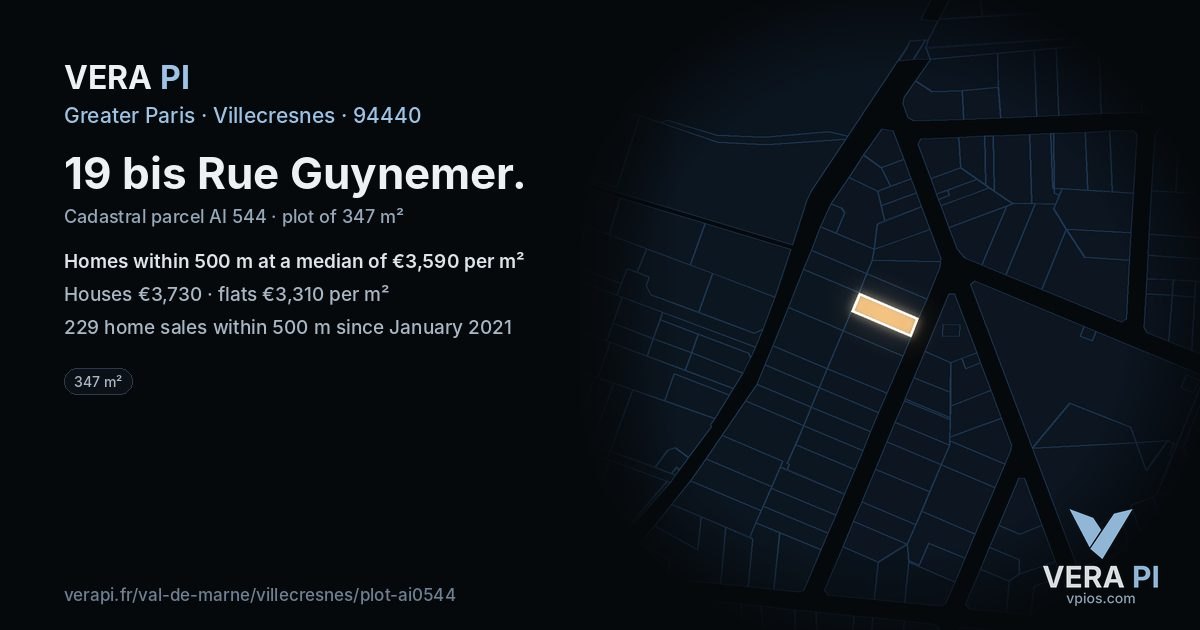 19 bis Rue Guynemer, Villecresnes at night – the plot lit, the parcels around coloured by the prices near them