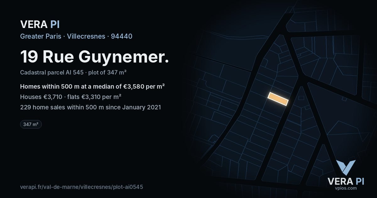 19 Rue Guynemer, Villecresnes at night – the plot lit, the parcels around coloured by the prices near them