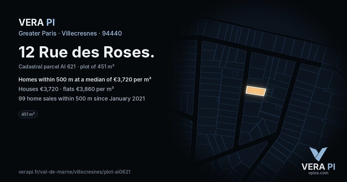 12 Rue des Roses, Villecresnes at night – the plot lit, the parcels around coloured by the prices near them