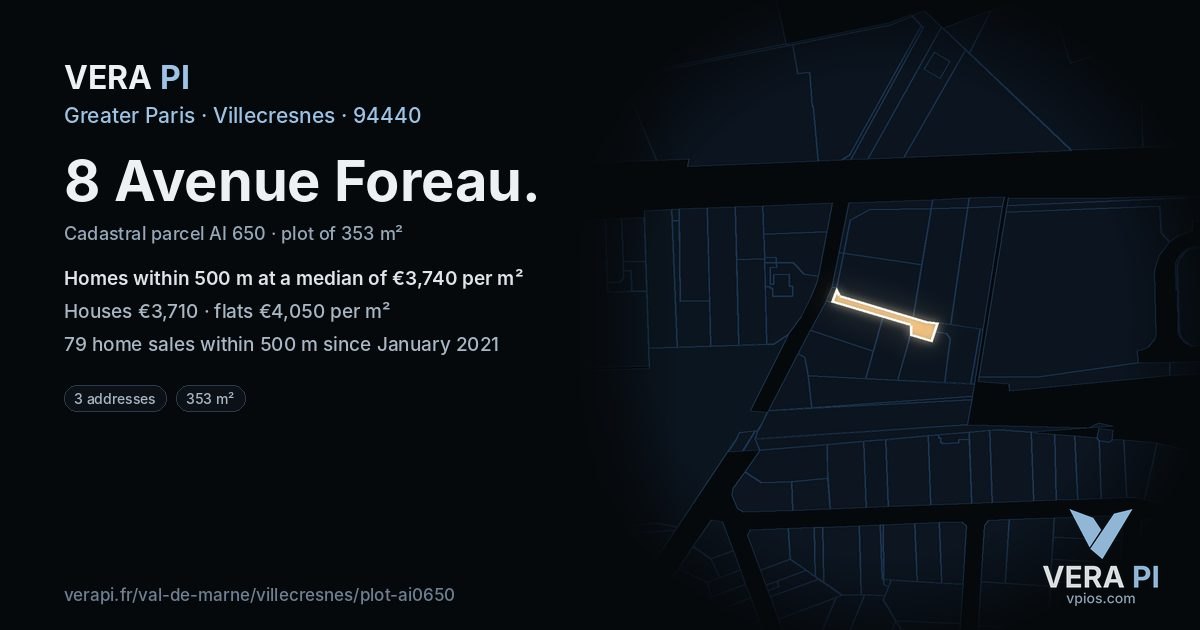 8 Avenue Foreau, Villecresnes at night – the plot lit, the parcels around coloured by the prices near them