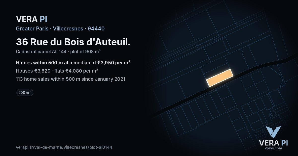 36 Rue du Bois d'Auteuil, Villecresnes at night – the plot lit, the parcels around coloured by the prices near them