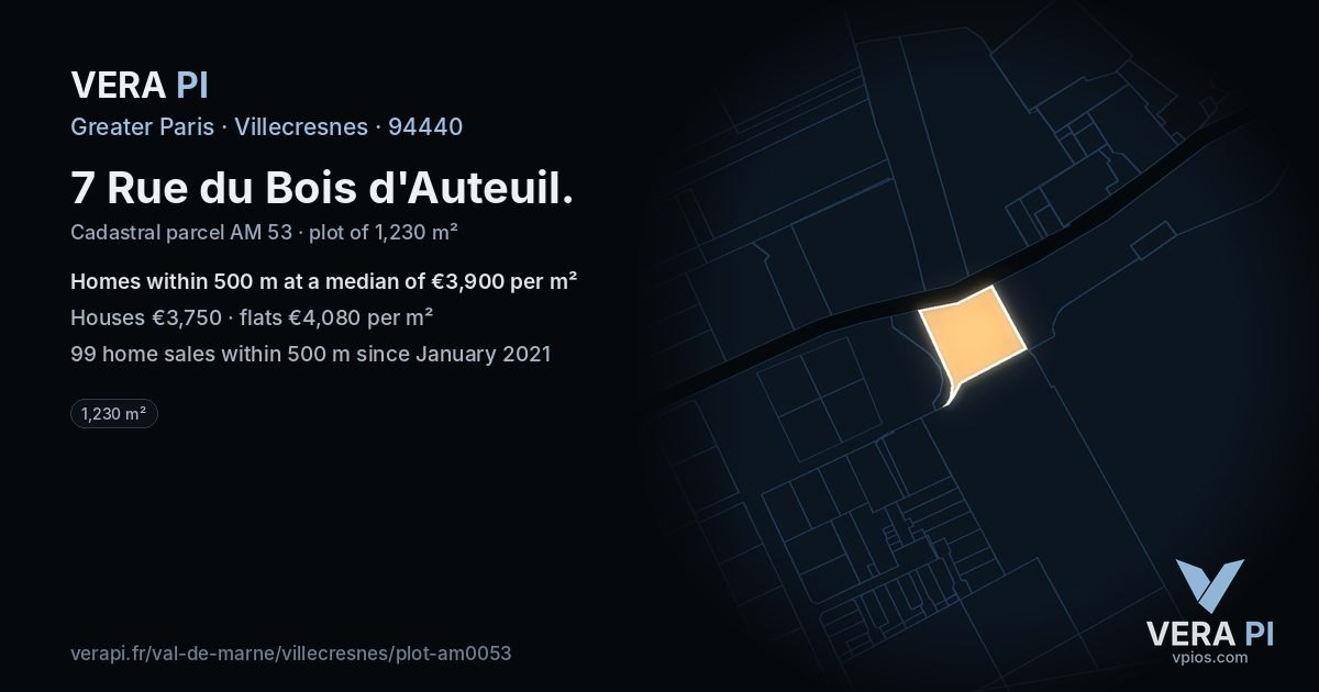 7 Rue du Bois d'Auteuil, Villecresnes at night – the plot lit, the parcels around coloured by the prices near them