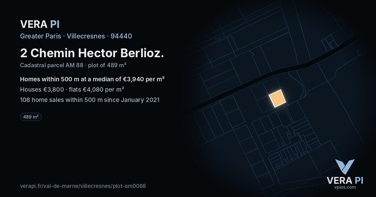 2 Chemin Hector Berlioz, Villecresnes at night – the plot lit, the parcels around coloured by the prices near them