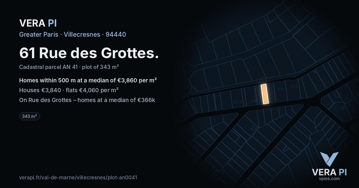 61 Rue des Grottes, Villecresnes at night – the plot lit, the parcels around coloured by the prices near them
