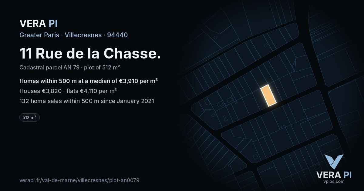 11 Rue de la Chasse, Villecresnes at night – the plot lit, the parcels around coloured by the prices near them