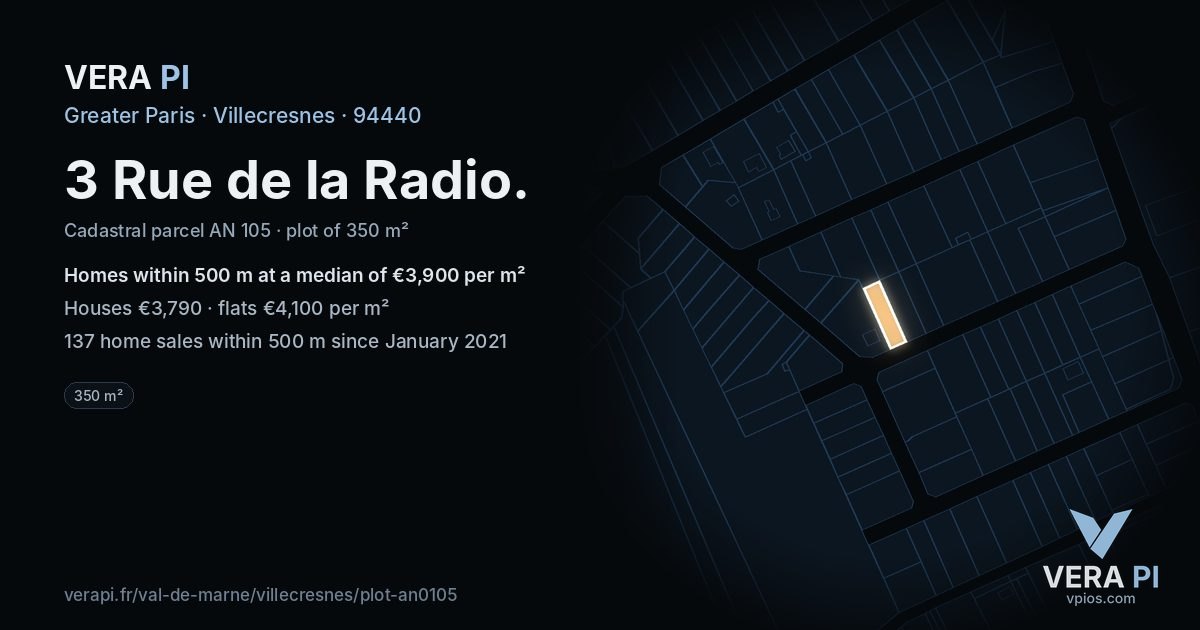 3 Rue de la Radio, Villecresnes at night – the plot lit, the parcels around coloured by the prices near them
