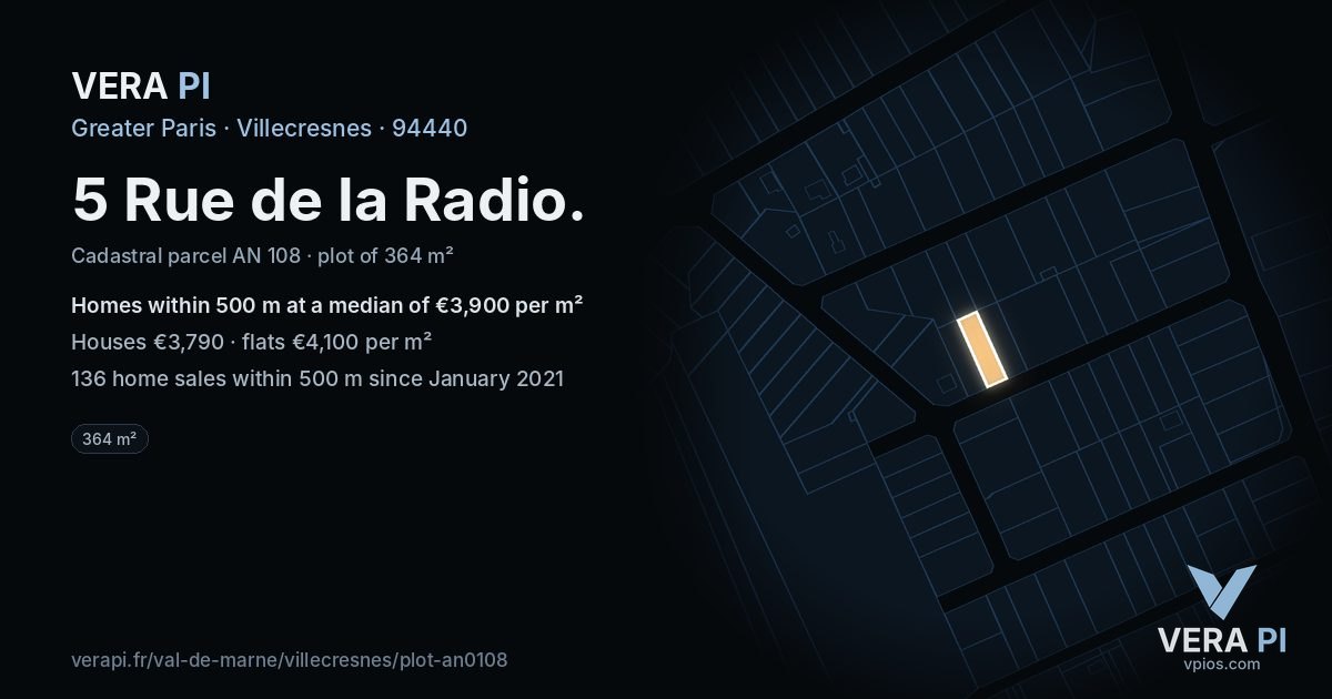 5 Rue de la Radio, Villecresnes at night – the plot lit, the parcels around coloured by the prices near them