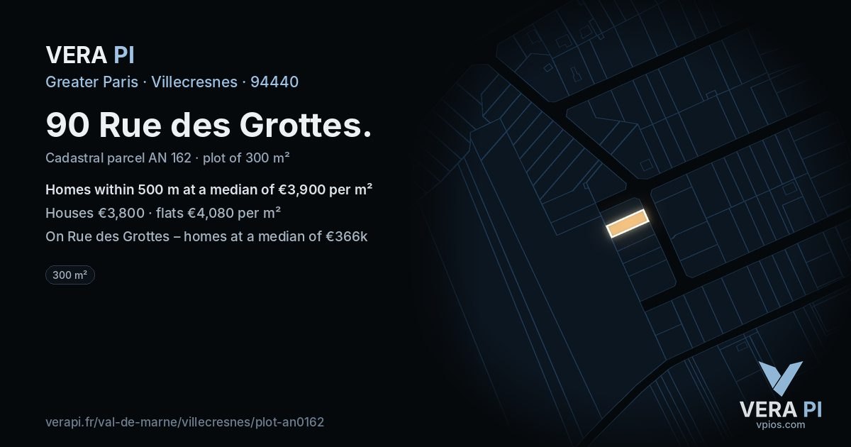 90 Rue des Grottes, Villecresnes at night – the plot lit, the parcels around coloured by the prices near them