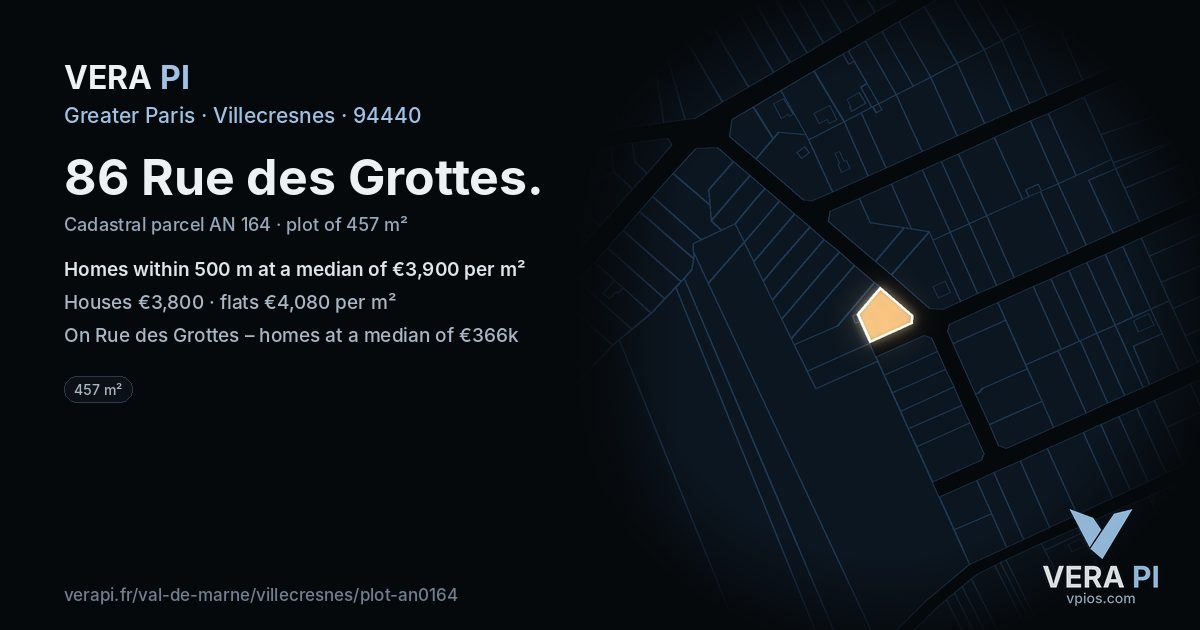 86 Rue des Grottes, Villecresnes at night – the plot lit, the parcels around coloured by the prices near them