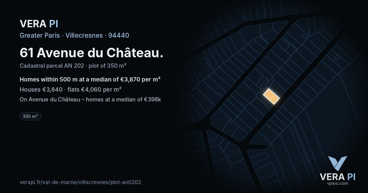 61 Avenue du Château, Villecresnes at night – the plot lit, the parcels around coloured by the prices near them
