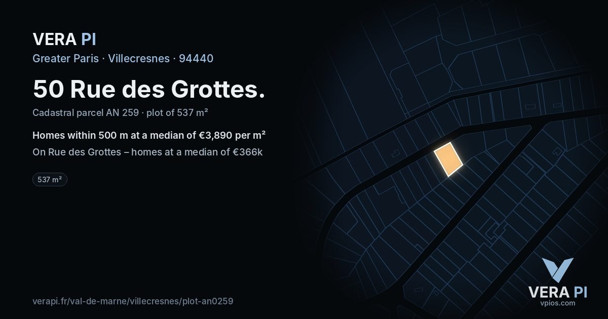50 Rue des Grottes, Villecresnes at night – the plot lit, the parcels around coloured by the prices near them