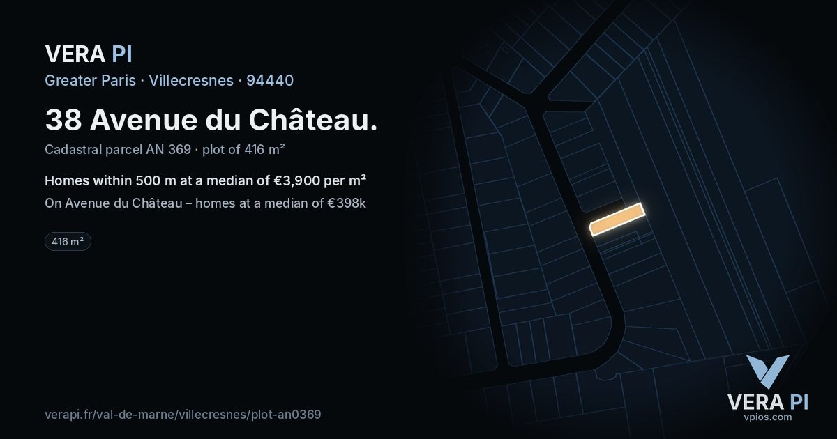 38 Avenue du Château, Villecresnes at night – the plot lit, the parcels around coloured by the prices near them