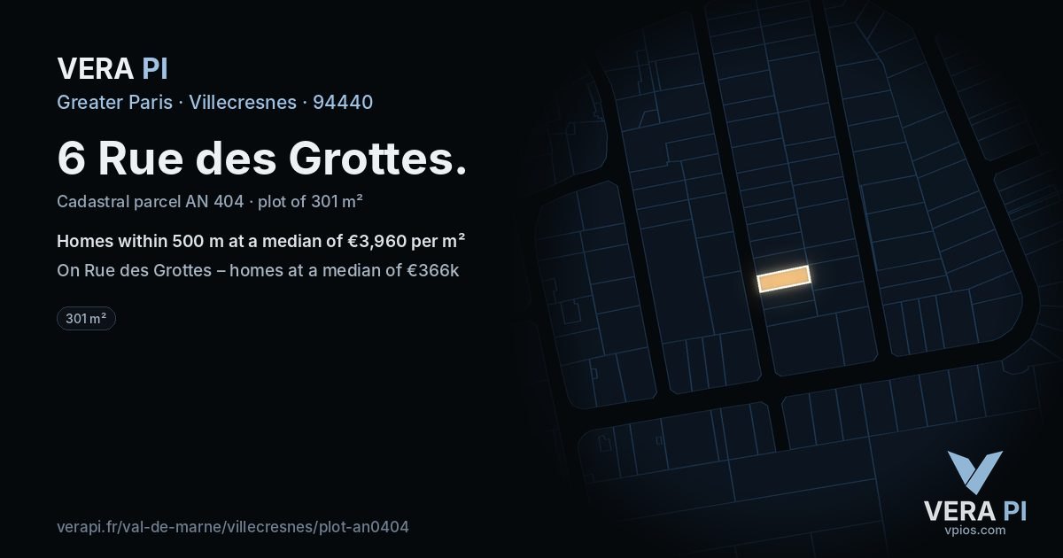 6 Rue des Grottes, Villecresnes at night – the plot lit, the parcels around coloured by the prices near them