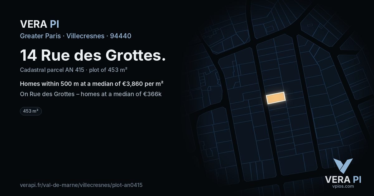 14 Rue des Grottes, Villecresnes at night – the plot lit, the parcels around coloured by the prices near them