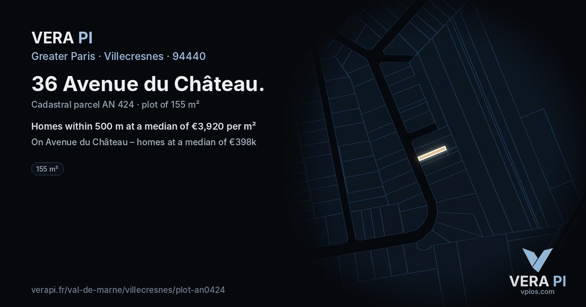 36 Avenue du Château, Villecresnes at night – the plot lit, the parcels around coloured by the prices near them