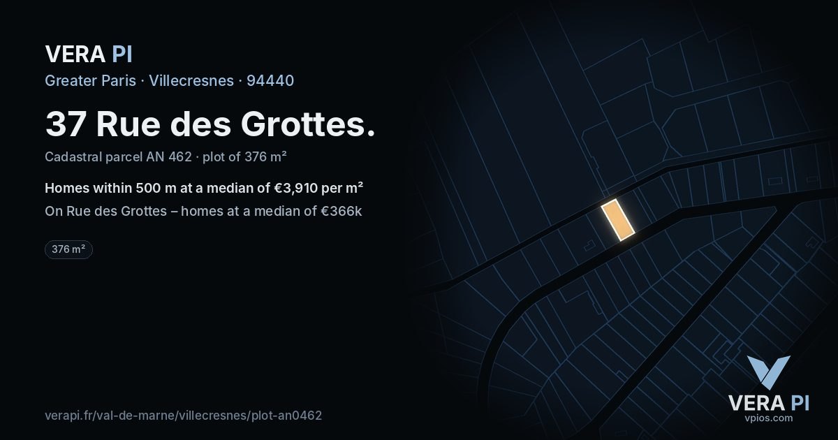 37 Rue des Grottes, Villecresnes at night – the plot lit, the parcels around coloured by the prices near them