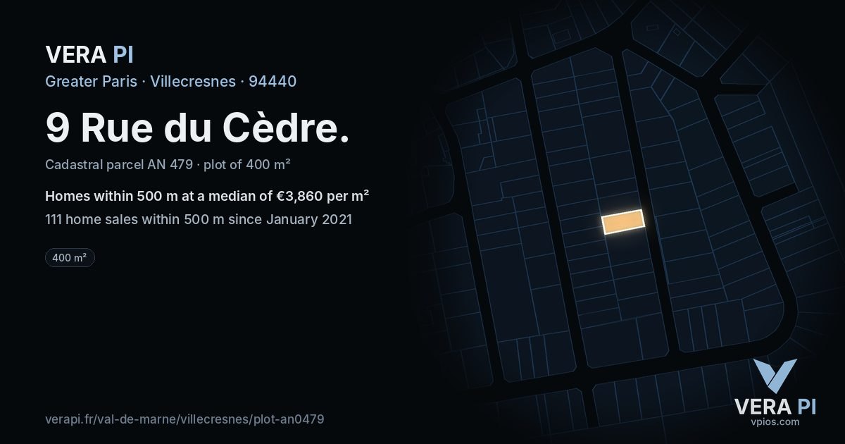 9 Rue du Cèdre, Villecresnes at night – the plot lit, the parcels around coloured by the prices near them