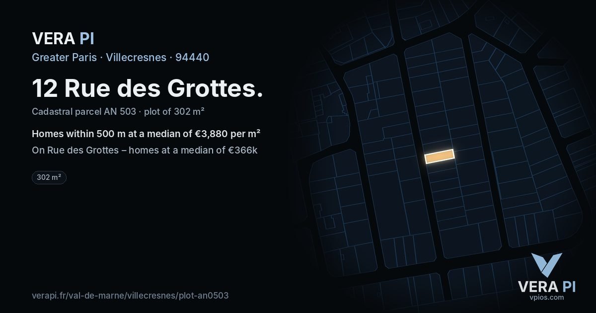 12 Rue des Grottes, Villecresnes at night – the plot lit, the parcels around coloured by the prices near them