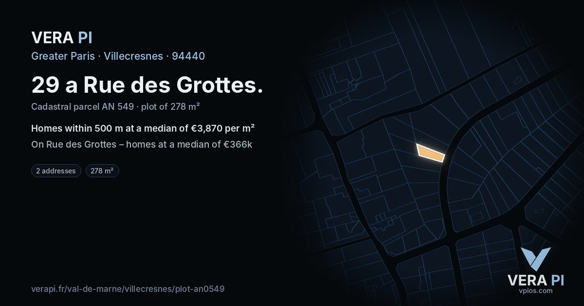 29 a Rue des Grottes, Villecresnes at night – the plot lit, the parcels around coloured by the prices near them