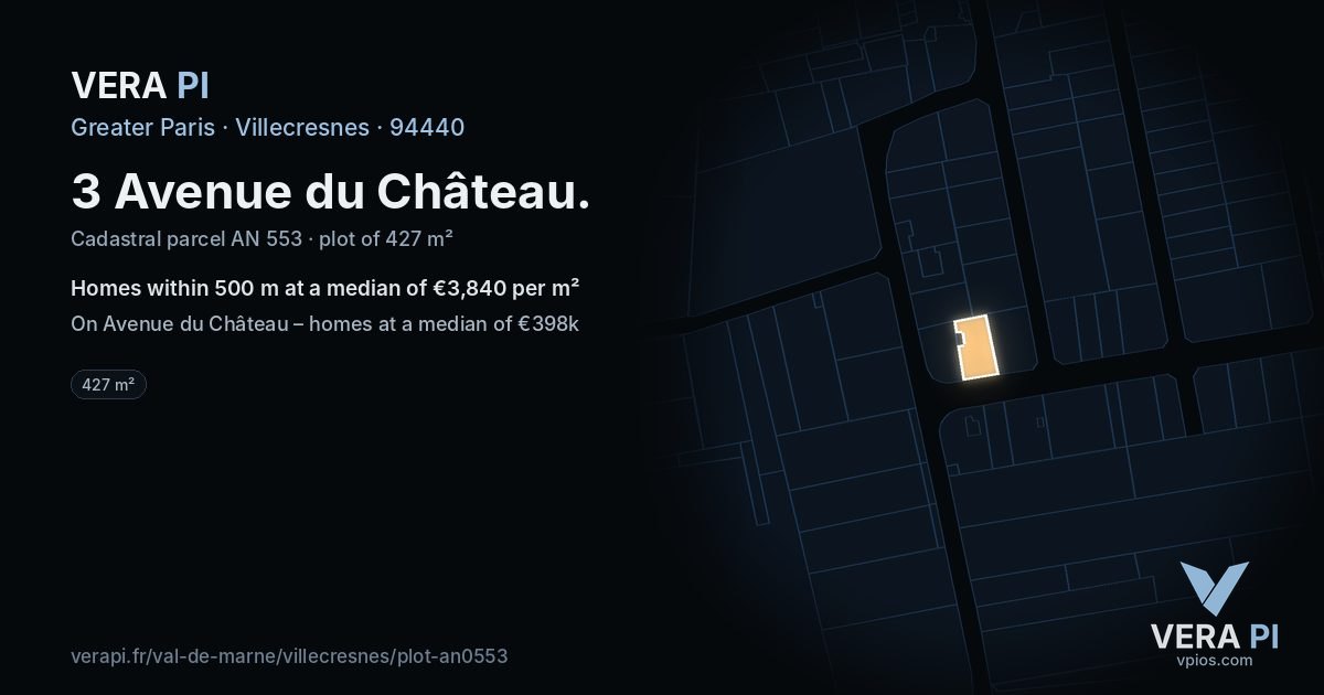 3 Avenue du Château, Villecresnes at night – the plot lit, the parcels around coloured by the prices near them