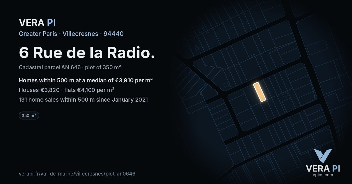 6 Rue de la Radio, Villecresnes at night – the plot lit, the parcels around coloured by the prices near them