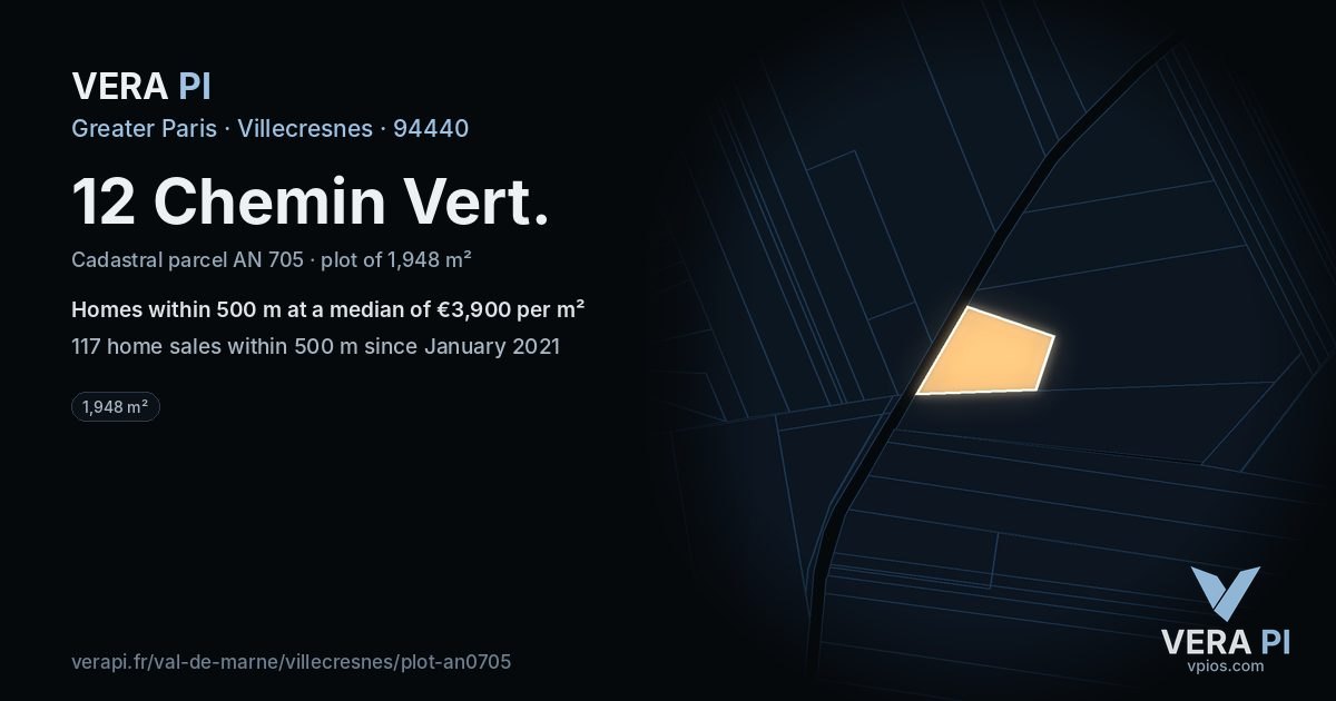 12 Chemin Vert, Villecresnes at night – the plot lit, the parcels around coloured by the prices near them