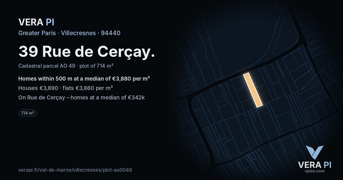 39 Rue de Cerçay, Villecresnes at night – the plot lit, the parcels around coloured by the prices near them