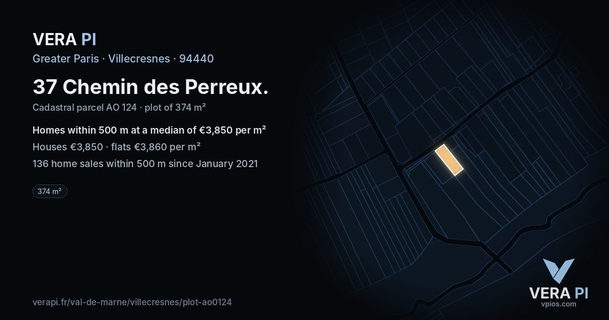 37 Chemin des Perreux, Villecresnes at night – the plot lit, the parcels around coloured by the prices near them