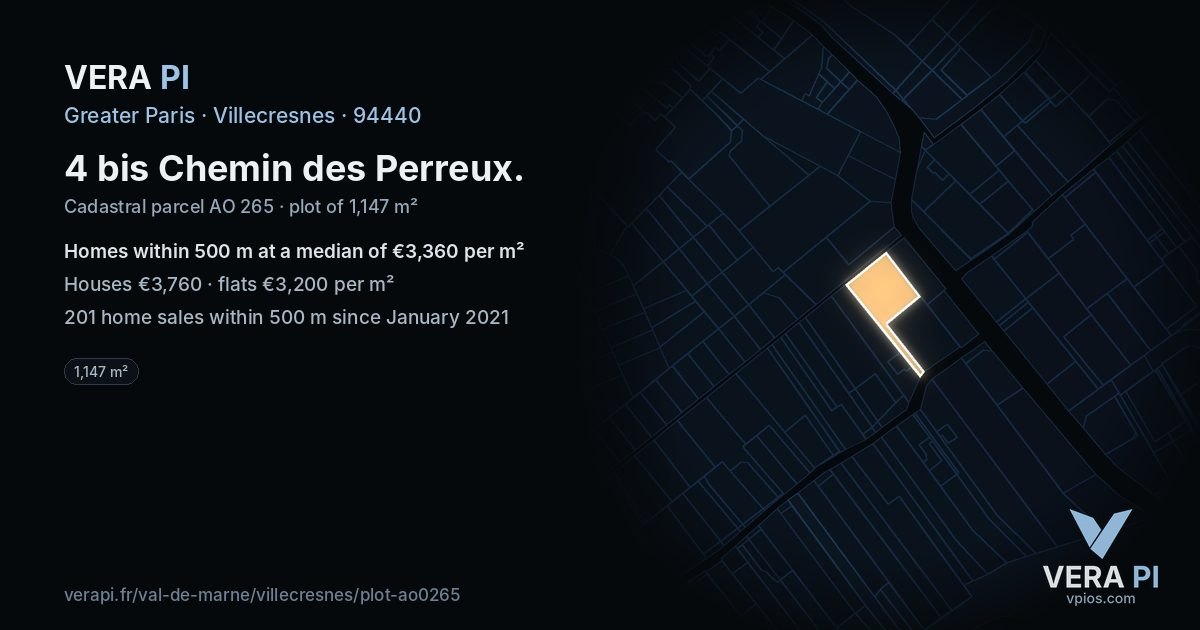 4 bis Chemin des Perreux, Villecresnes at night – the plot lit, the parcels around coloured by the prices near them