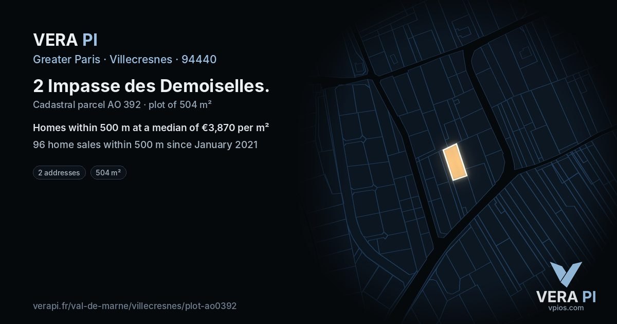 2 Impasse des Demoiselles, Villecresnes at night – the plot lit, the parcels around coloured by the prices near them