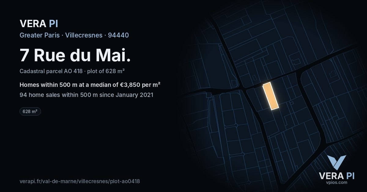 7 Rue du Mai, Villecresnes at night – the plot lit, the parcels around coloured by the prices near them