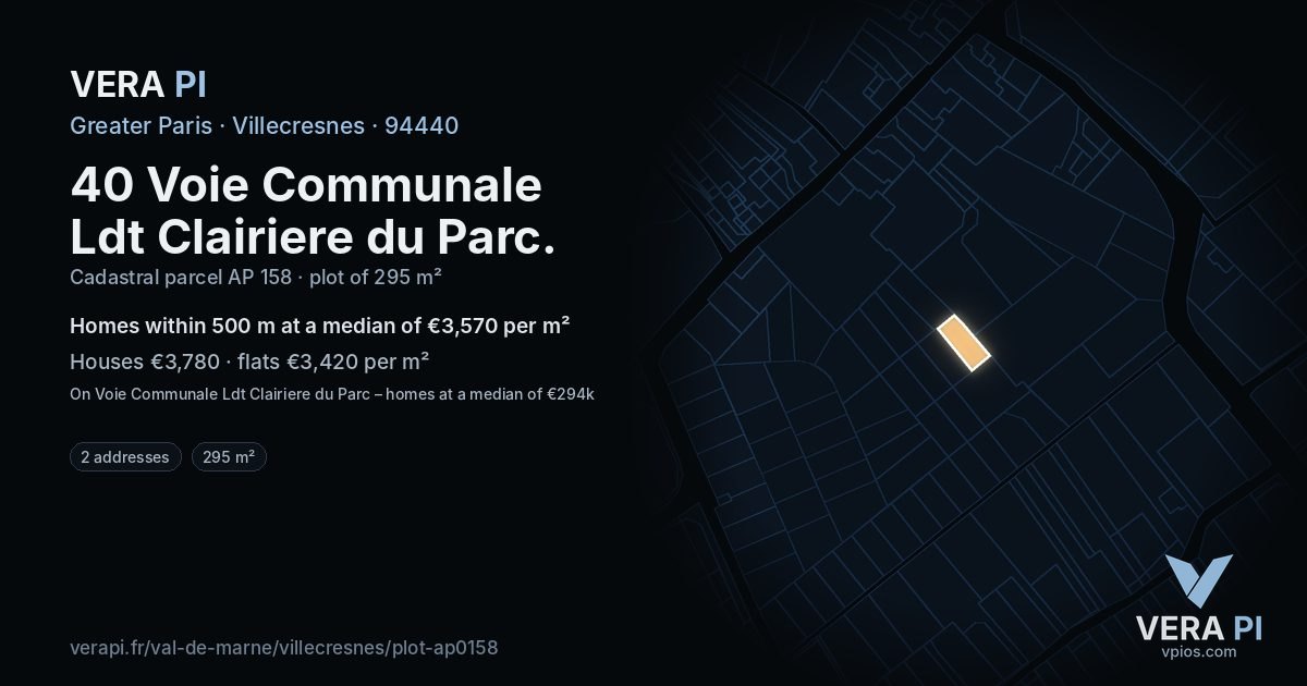 40 Voie Communale Ldt Clairiere du Parc, Villecresnes at night – the plot lit, the parcels around coloured by the prices near them
