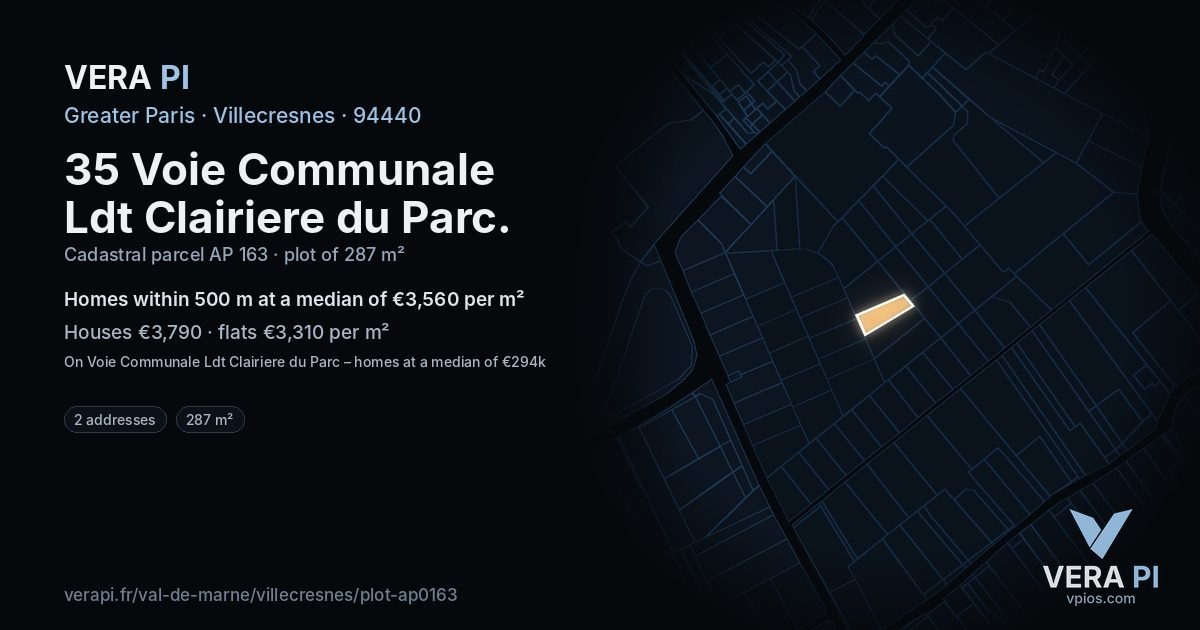 35 Voie Communale Ldt Clairiere du Parc, Villecresnes at night – the plot lit, the parcels around coloured by the prices near them