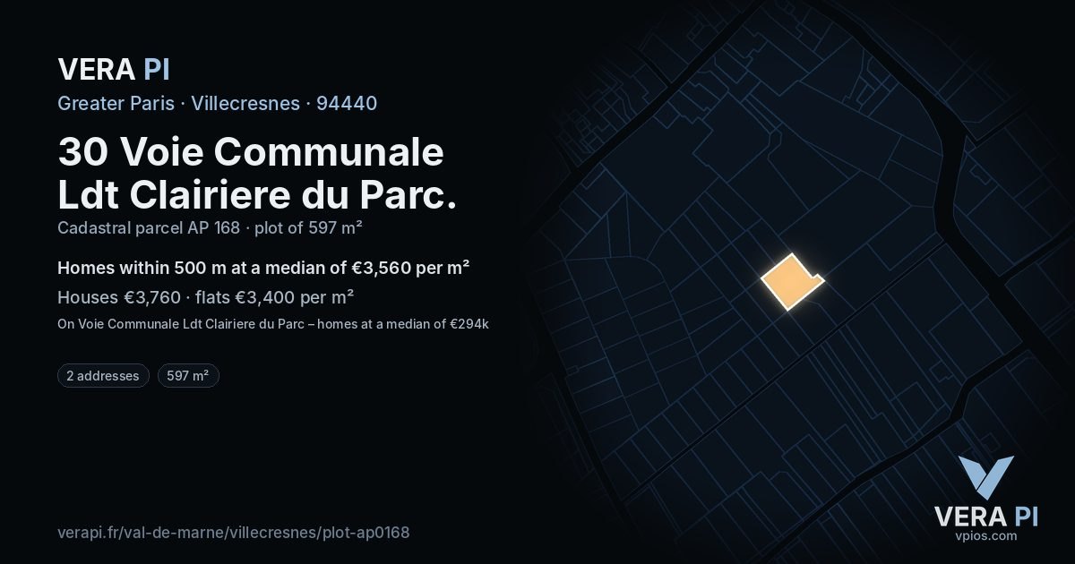 30 Voie Communale Ldt Clairiere du Parc, Villecresnes at night – the plot lit, the parcels around coloured by the prices near them