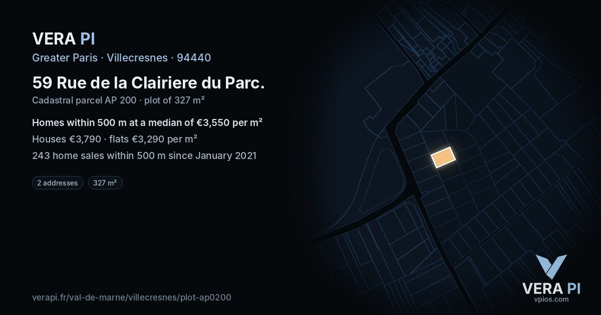 59 Rue de la Clairiere du Parc, Villecresnes at night – the plot lit, the parcels around coloured by the prices near them