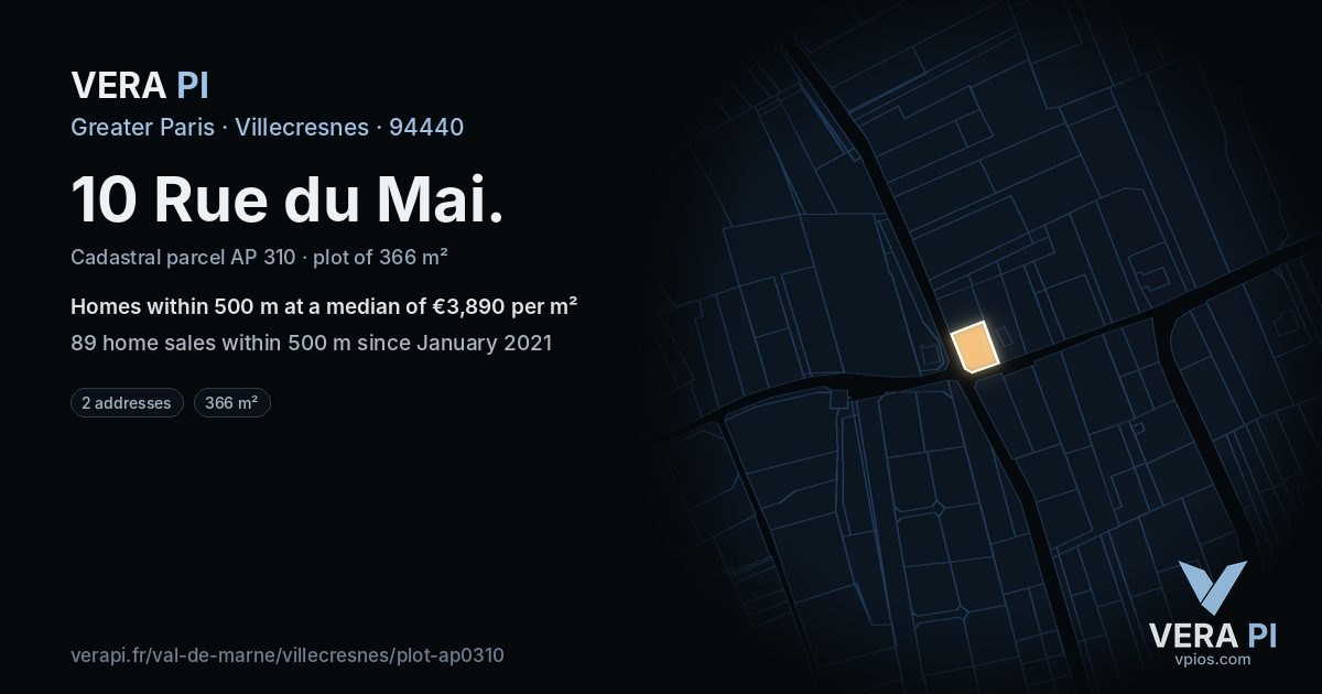 10 Rue du Mai, Villecresnes at night – the plot lit, the parcels around coloured by the prices near them