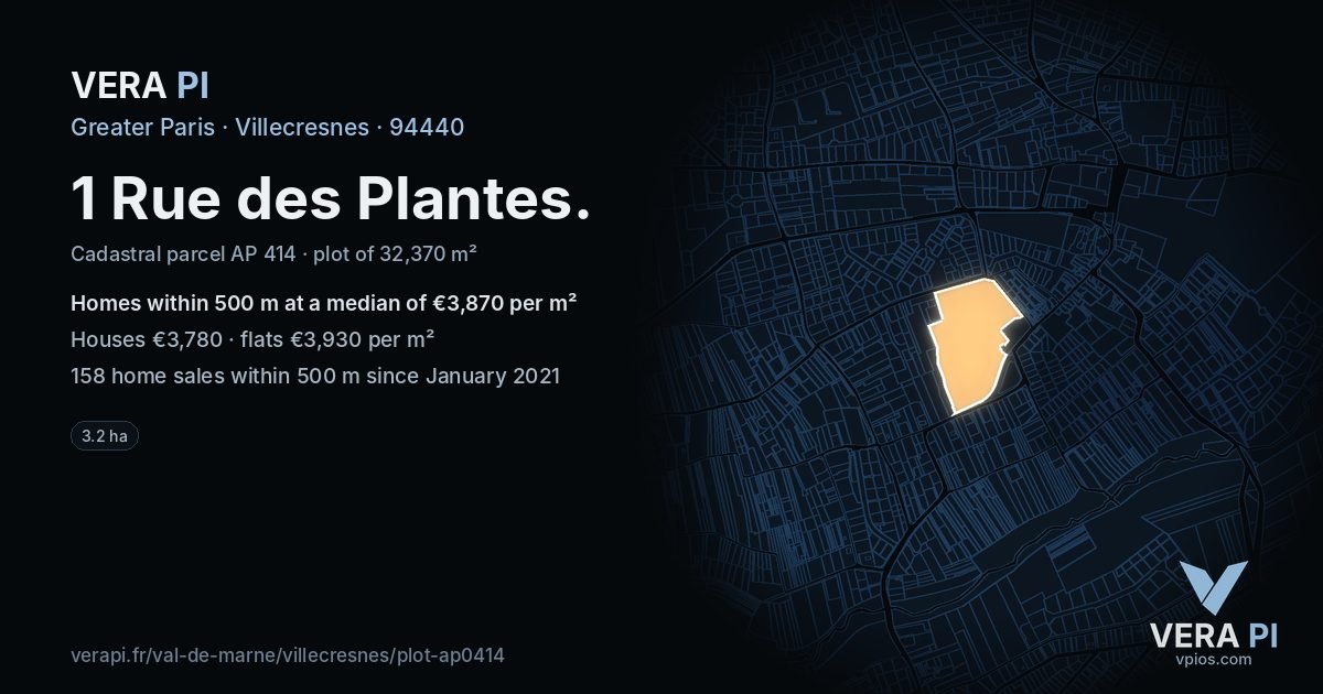 1 Rue des Plantes, Villecresnes at night – the plot lit, the parcels around coloured by the prices near them