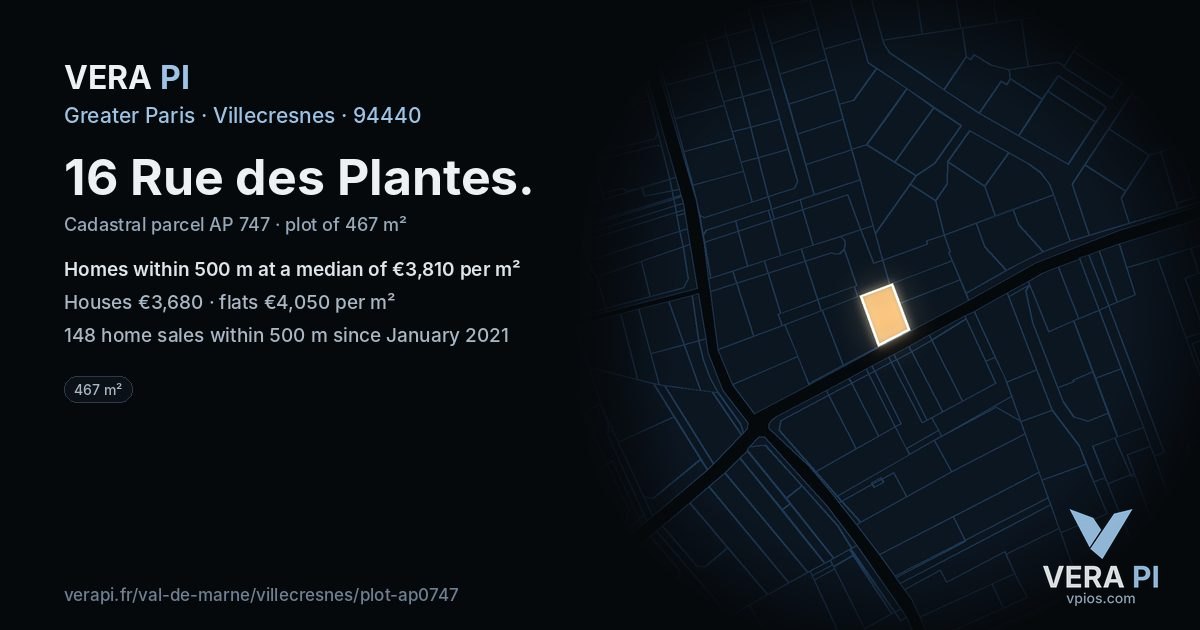 16 Rue des Plantes, Villecresnes at night – the plot lit, the parcels around coloured by the prices near them
